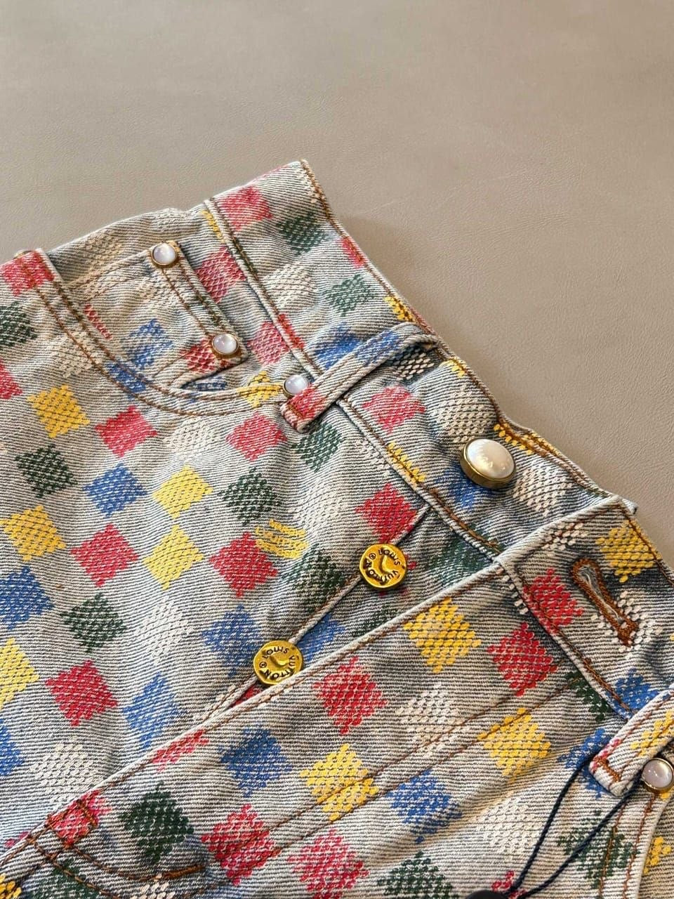 LV