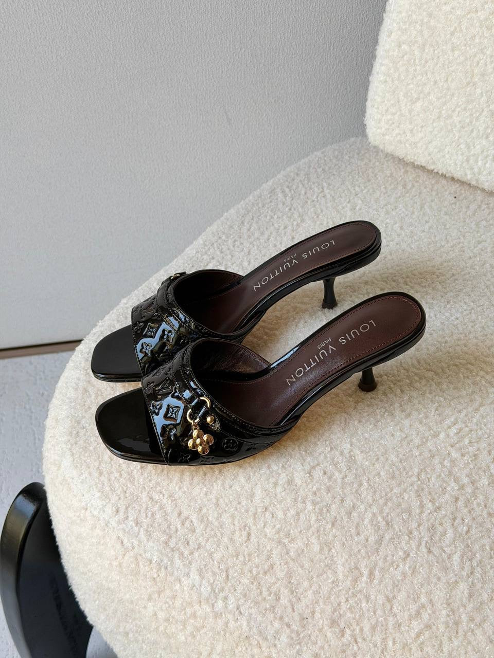 LV