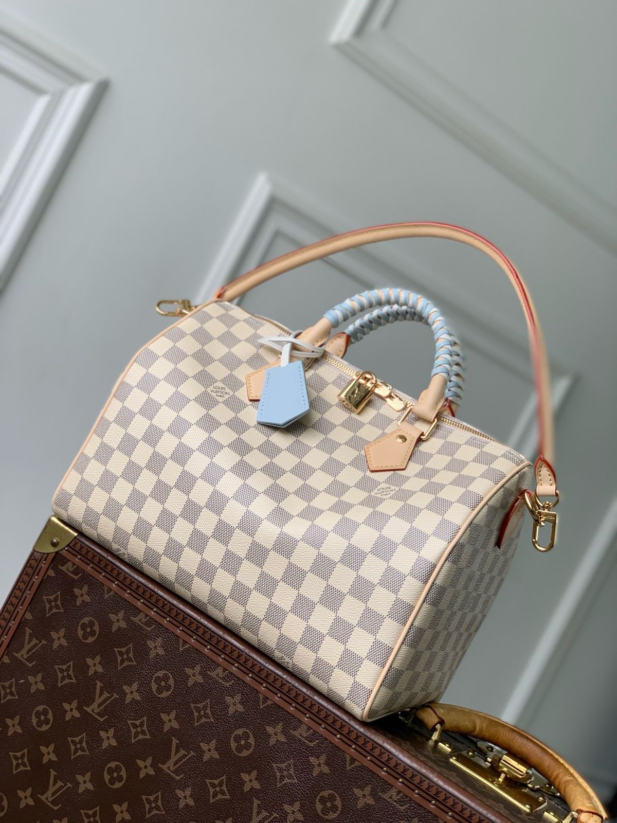 LV