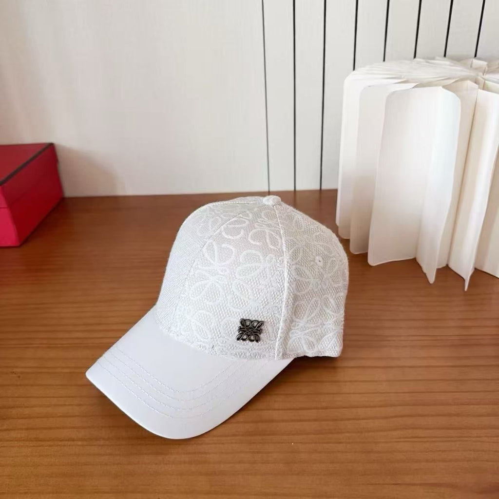 Loewe cap