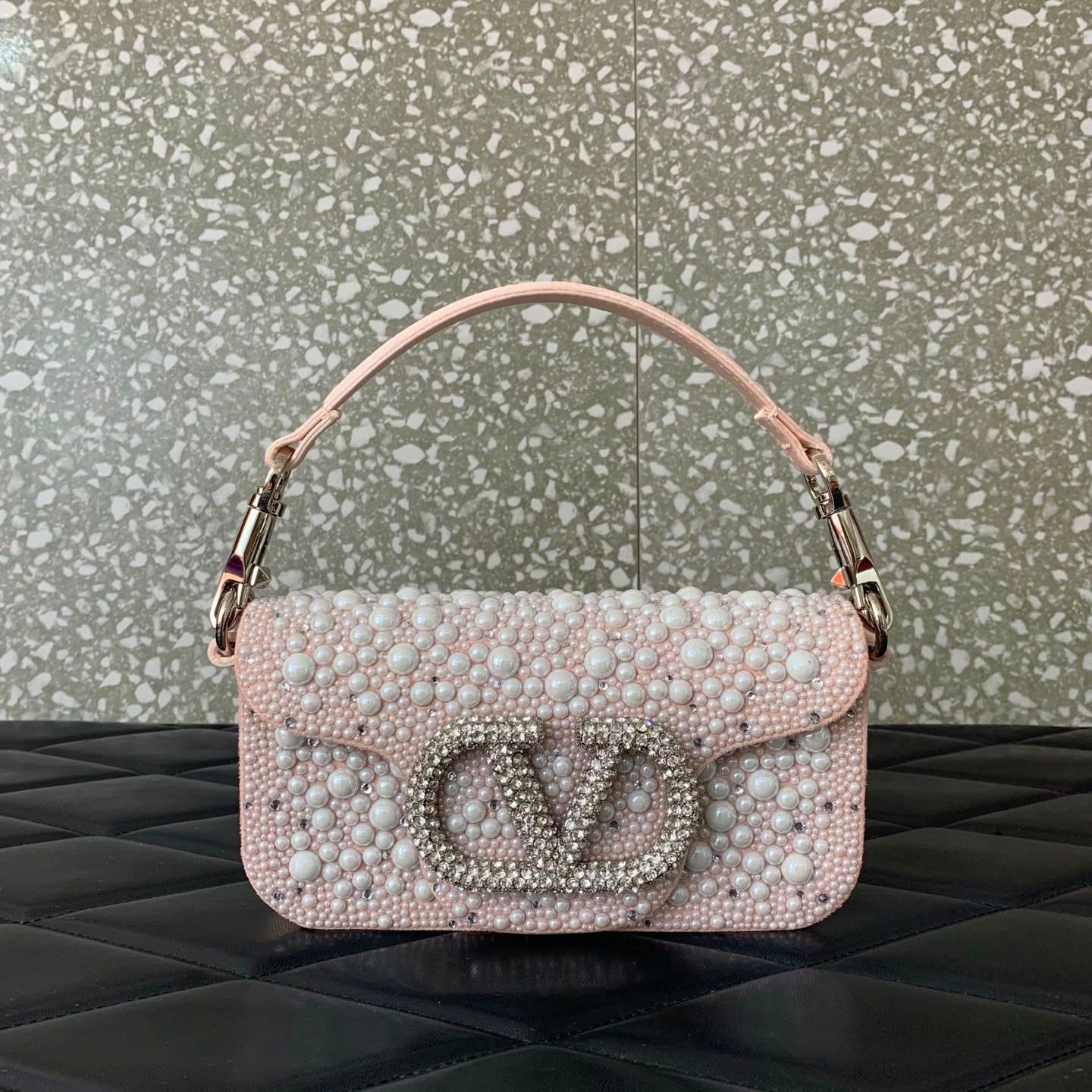 LV