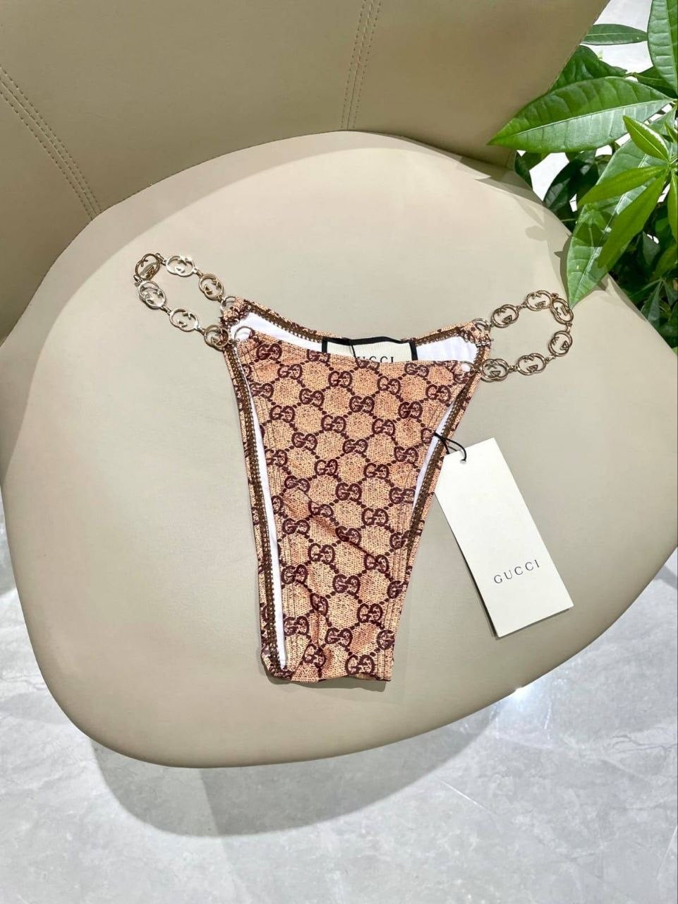 GUCCI
