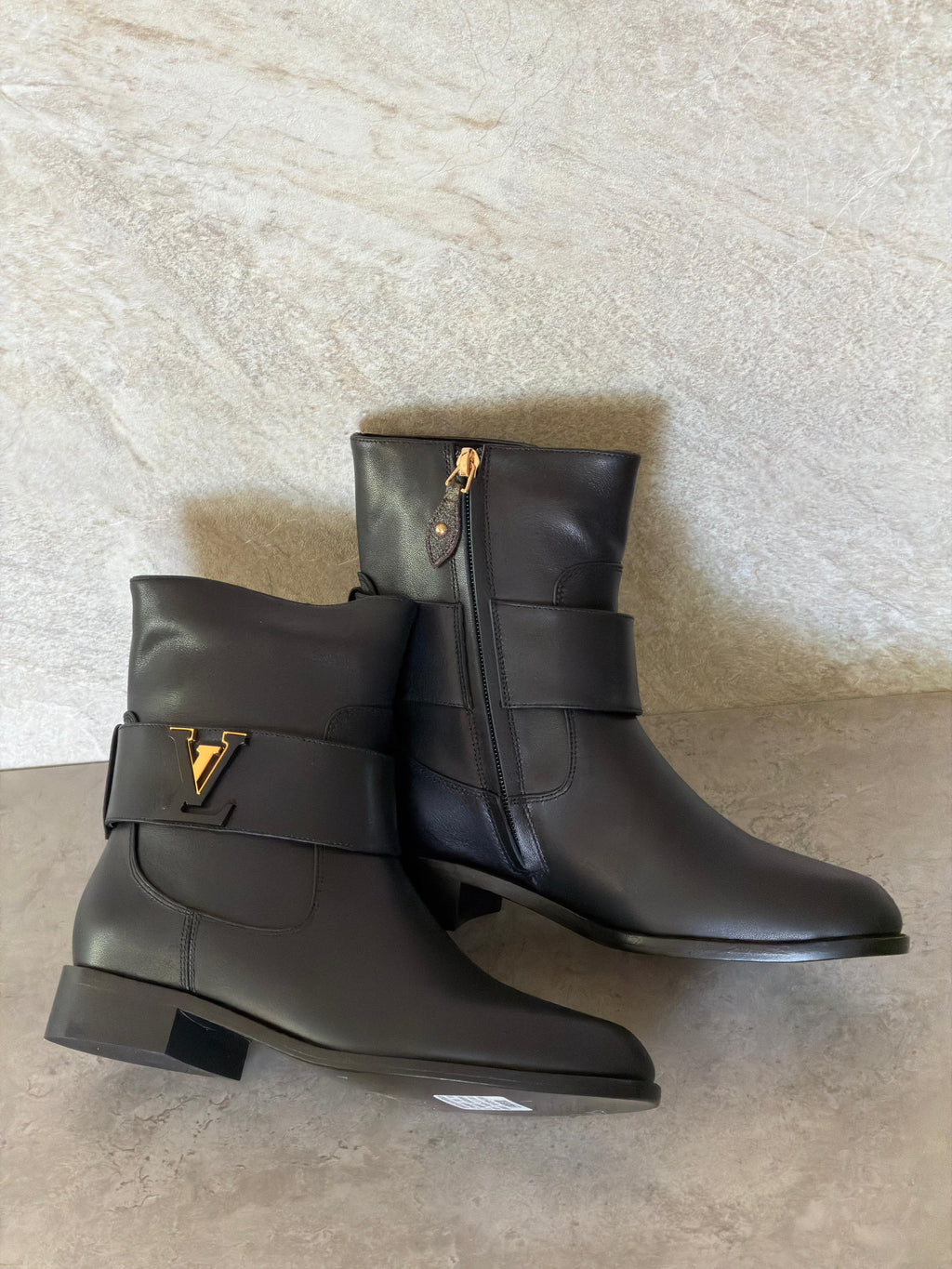 LV