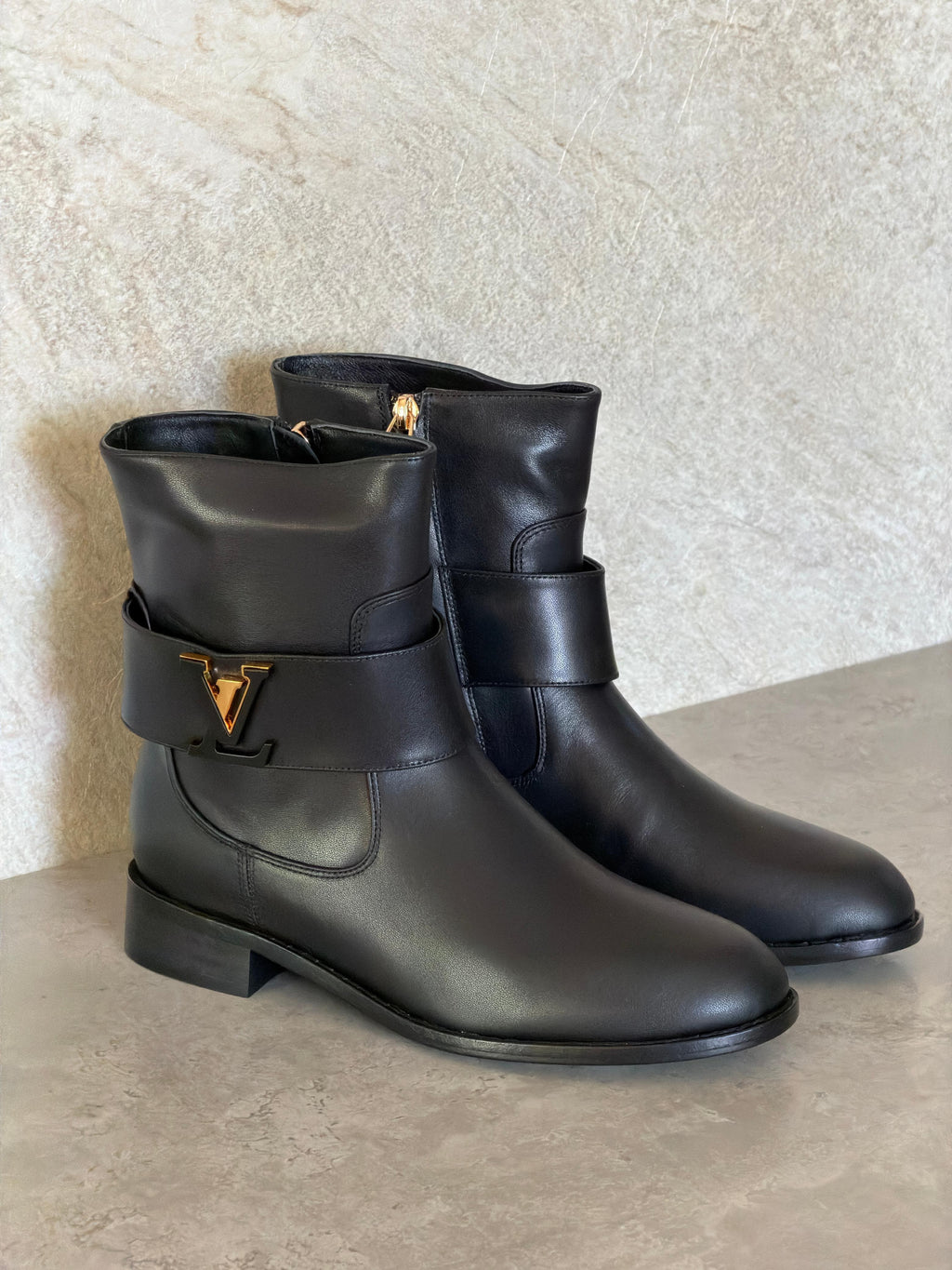 LV