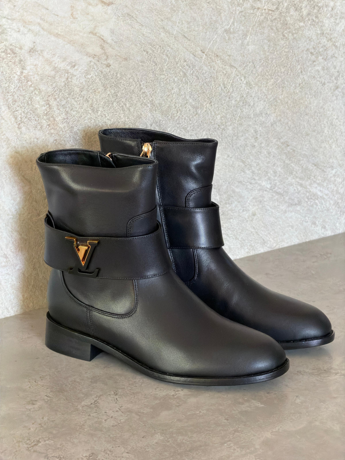 LV