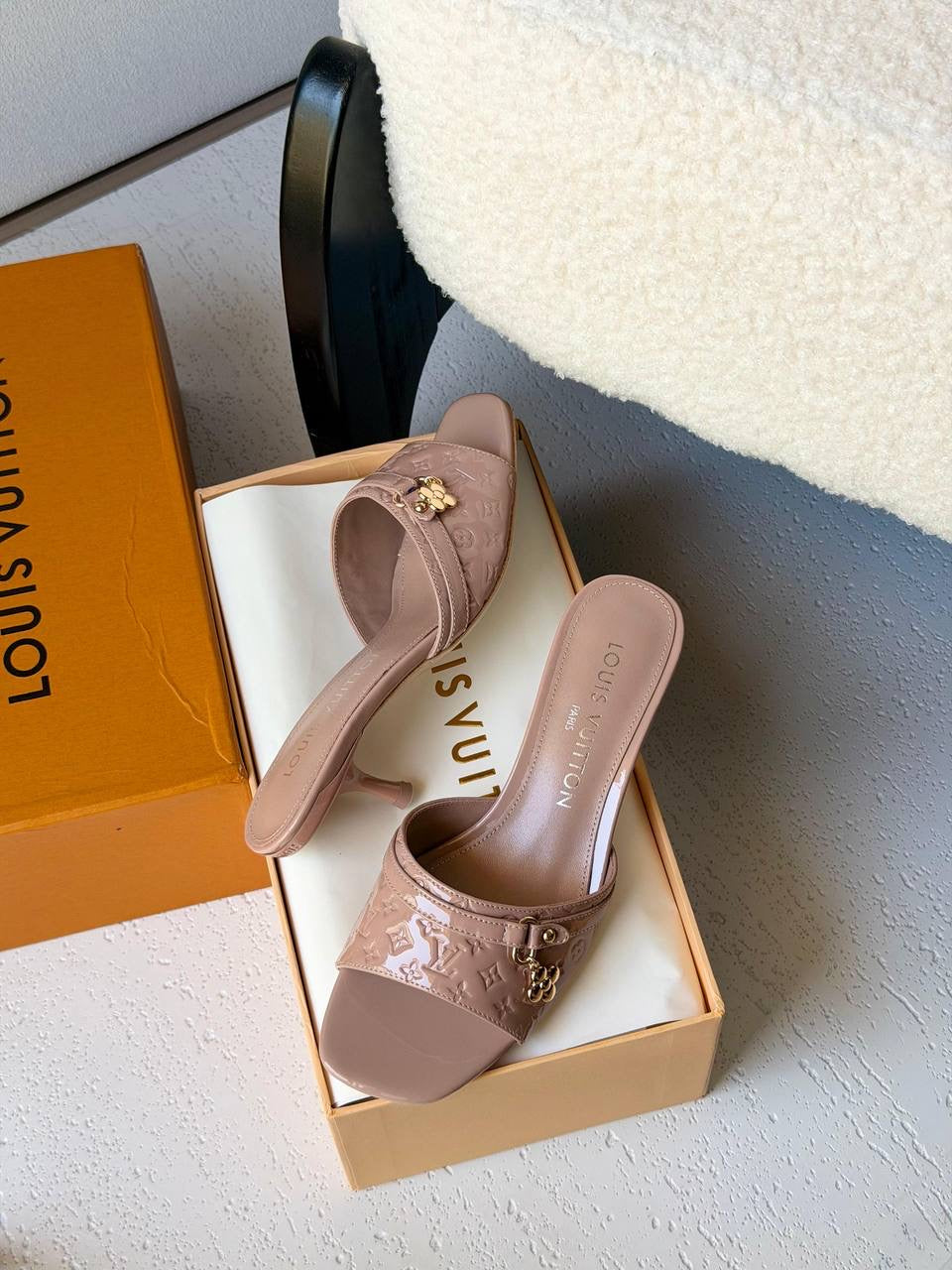 LV