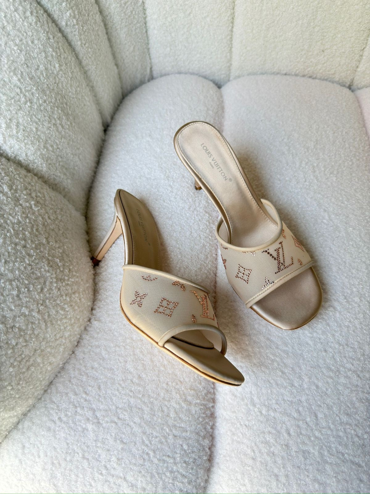 LV