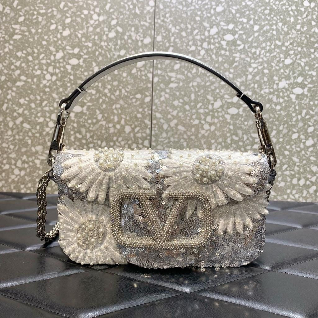LV