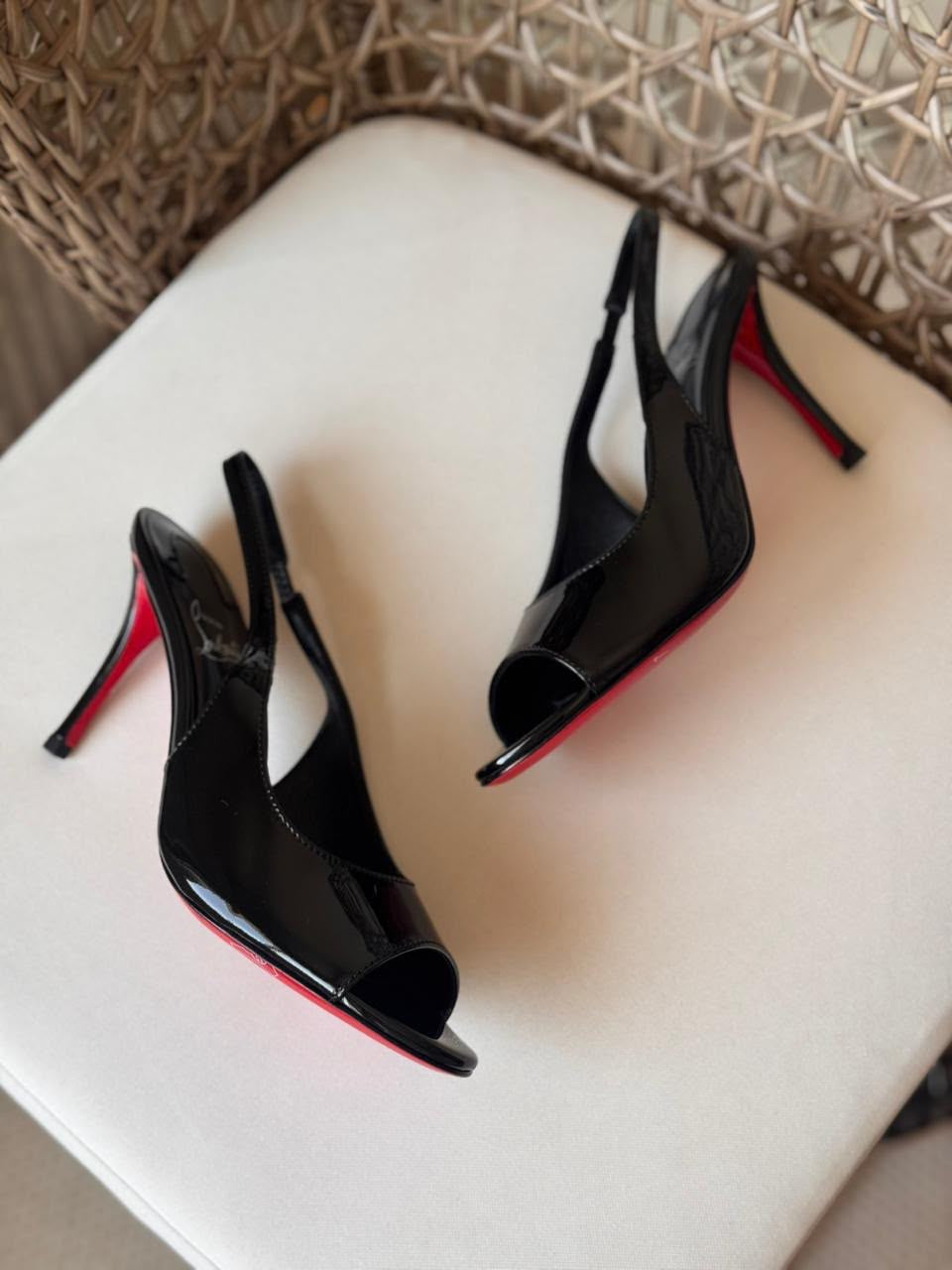 CHRISTIAN LOUBOUTIN