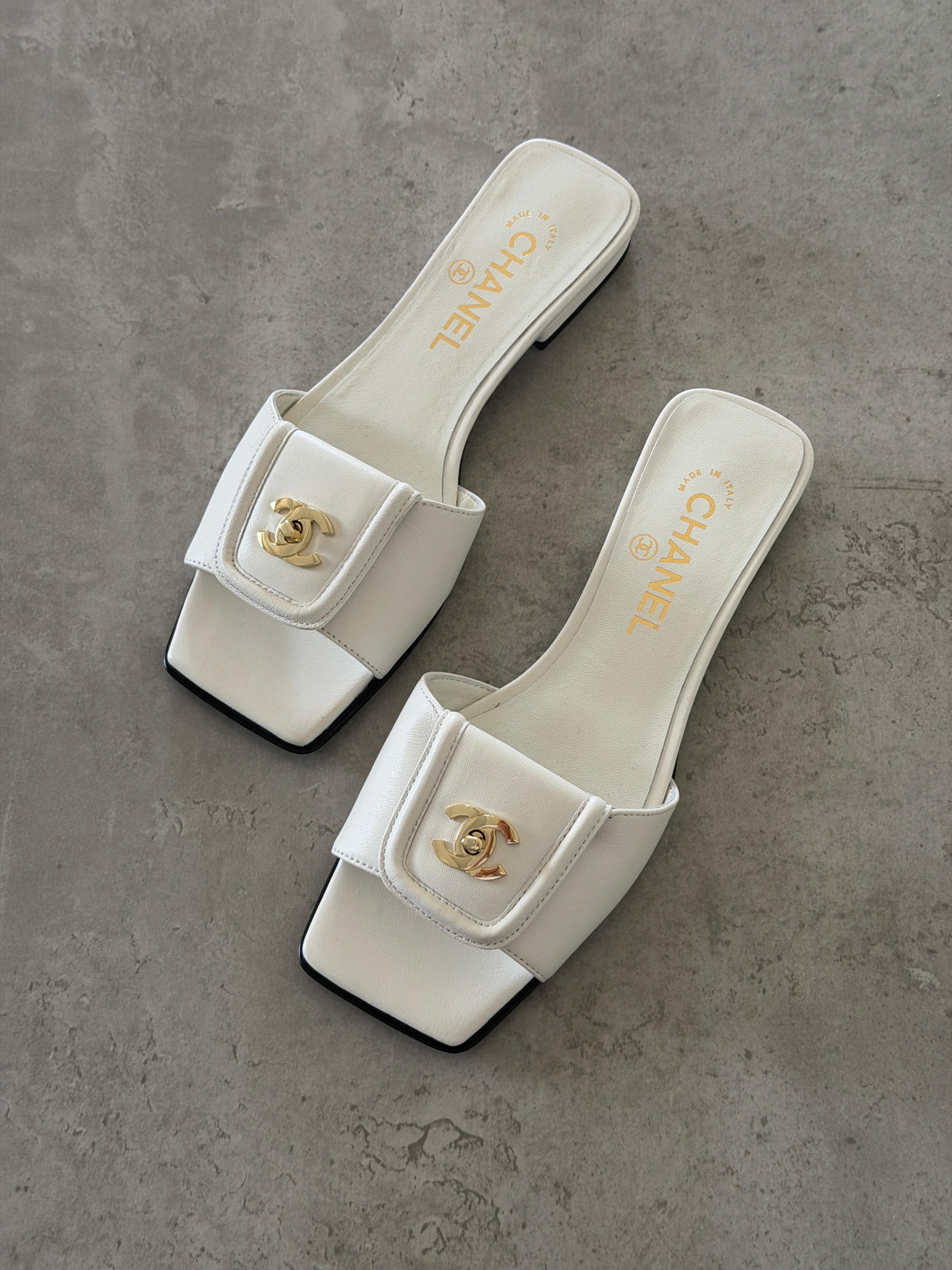 CHANEL