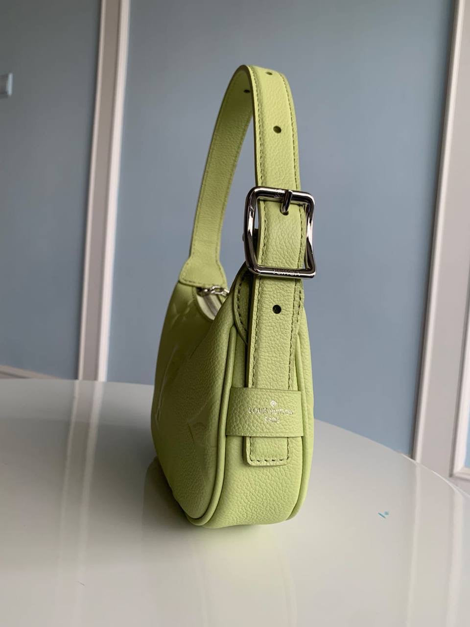 LV