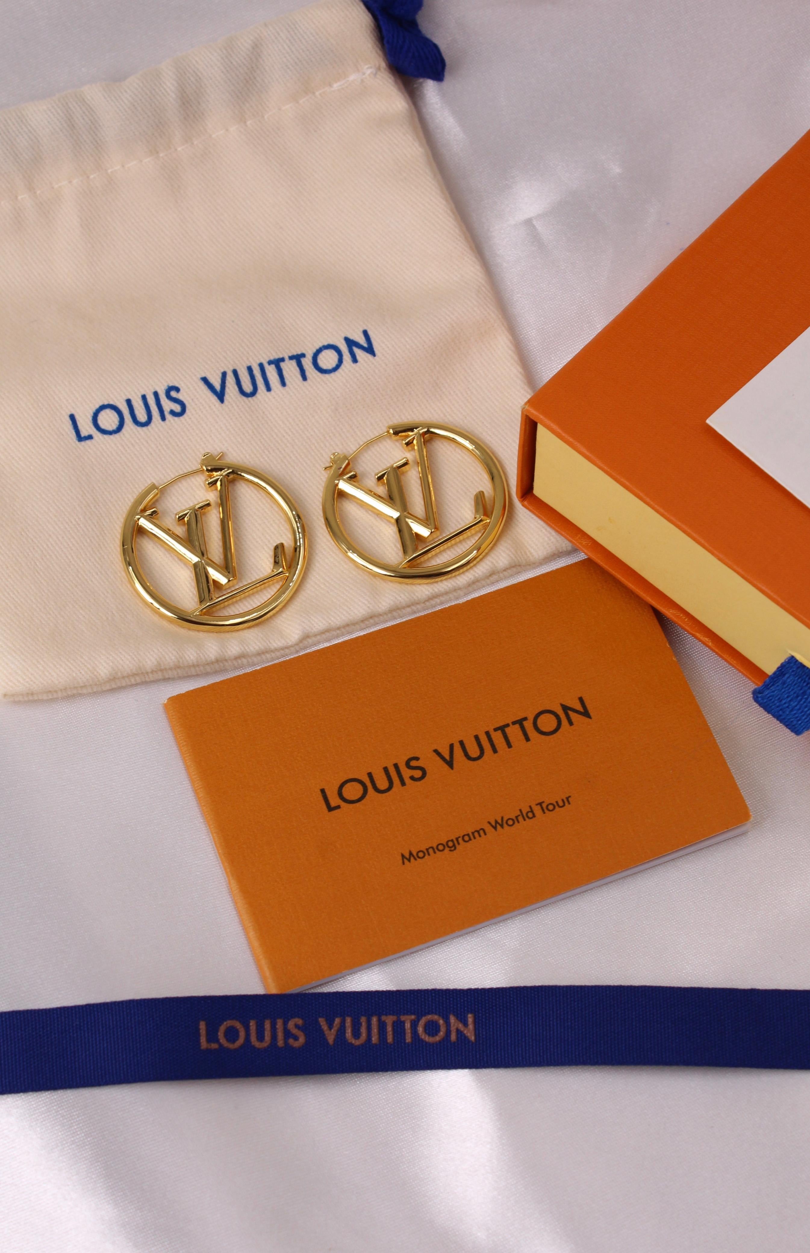 LOUIS VUITTON