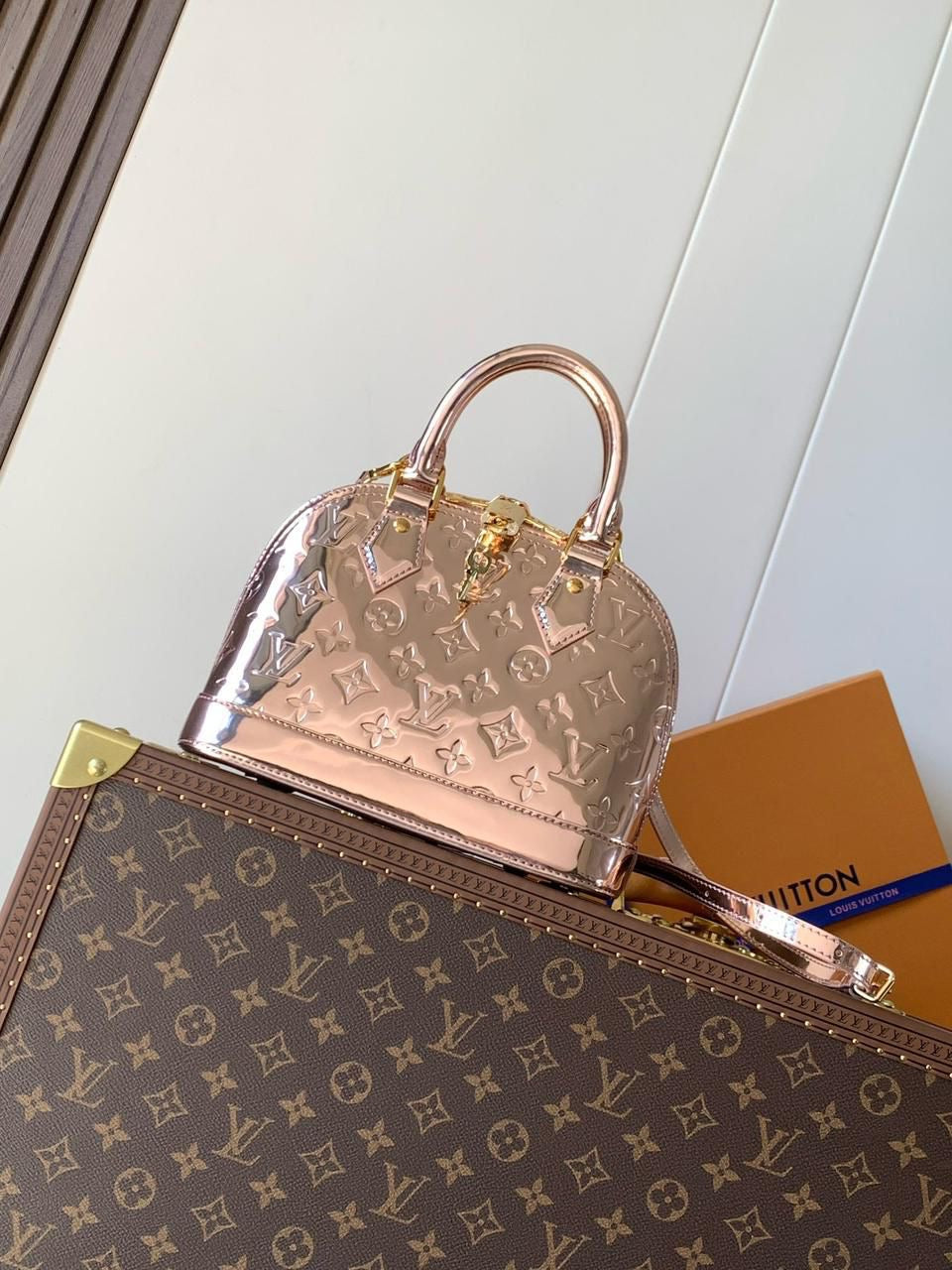 LV