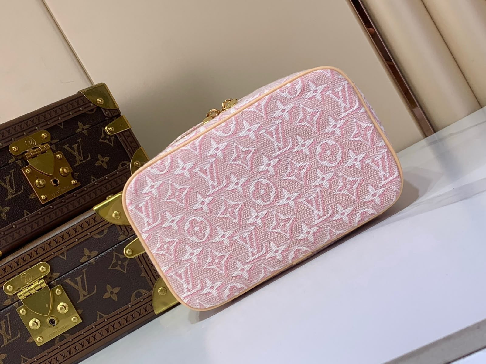 LV