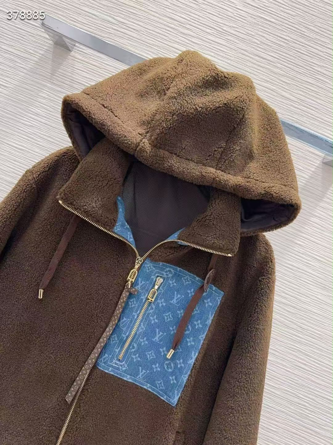 LV JACkET